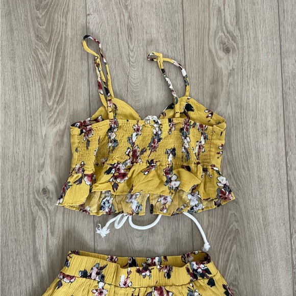 Two Piece Set - Picture 3 of 6